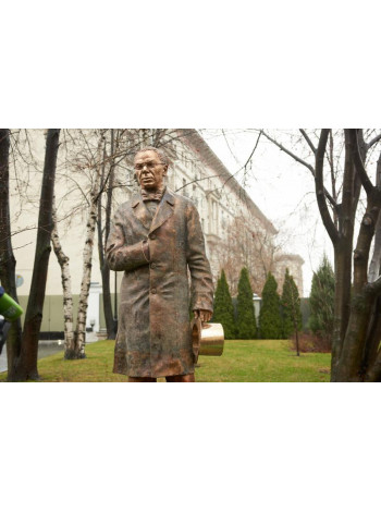 Во дворе Дома Российского исторического общества в Москве открыли памятник П.А. Вяземскому 