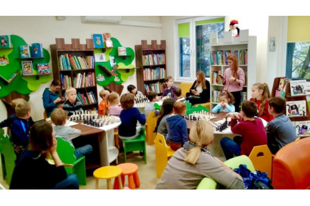 Знакомство с искусством и сеанс одновременной шахматной игры для самых юных: «Просвещение» на V Всероссийском фестивале детской книги 