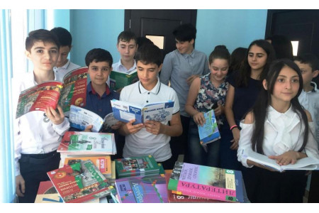 Русскоязычные школьники Армении будут учиться по учебникам «Просвещения» 