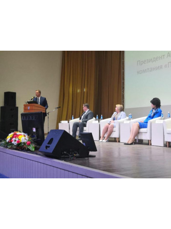 «Просвещение» поддержит Алтайский край в модернизации системы образования 